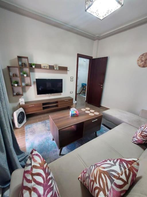 Brand New Flat Near The Nile Caïro
